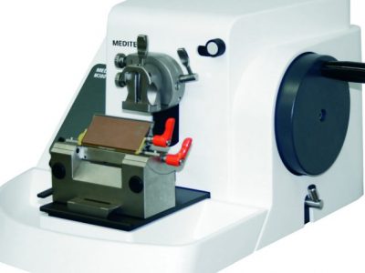 Manualny mikrotom rotacyjny M380
